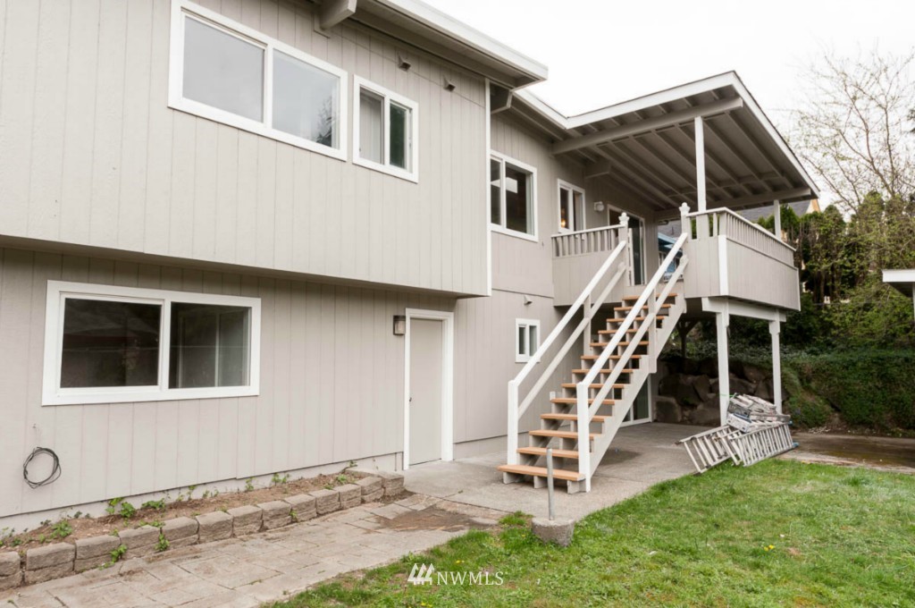 5223 South Roxbury Street Seattle, WA 98118 - Photo 20 of 20 Gallery Image 20