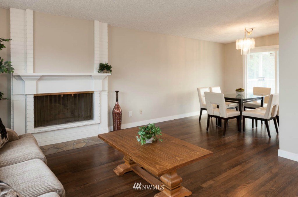 5223 South Roxbury Street Seattle, WA 98118 - Photo 3 of 20 Gallery Image 3
