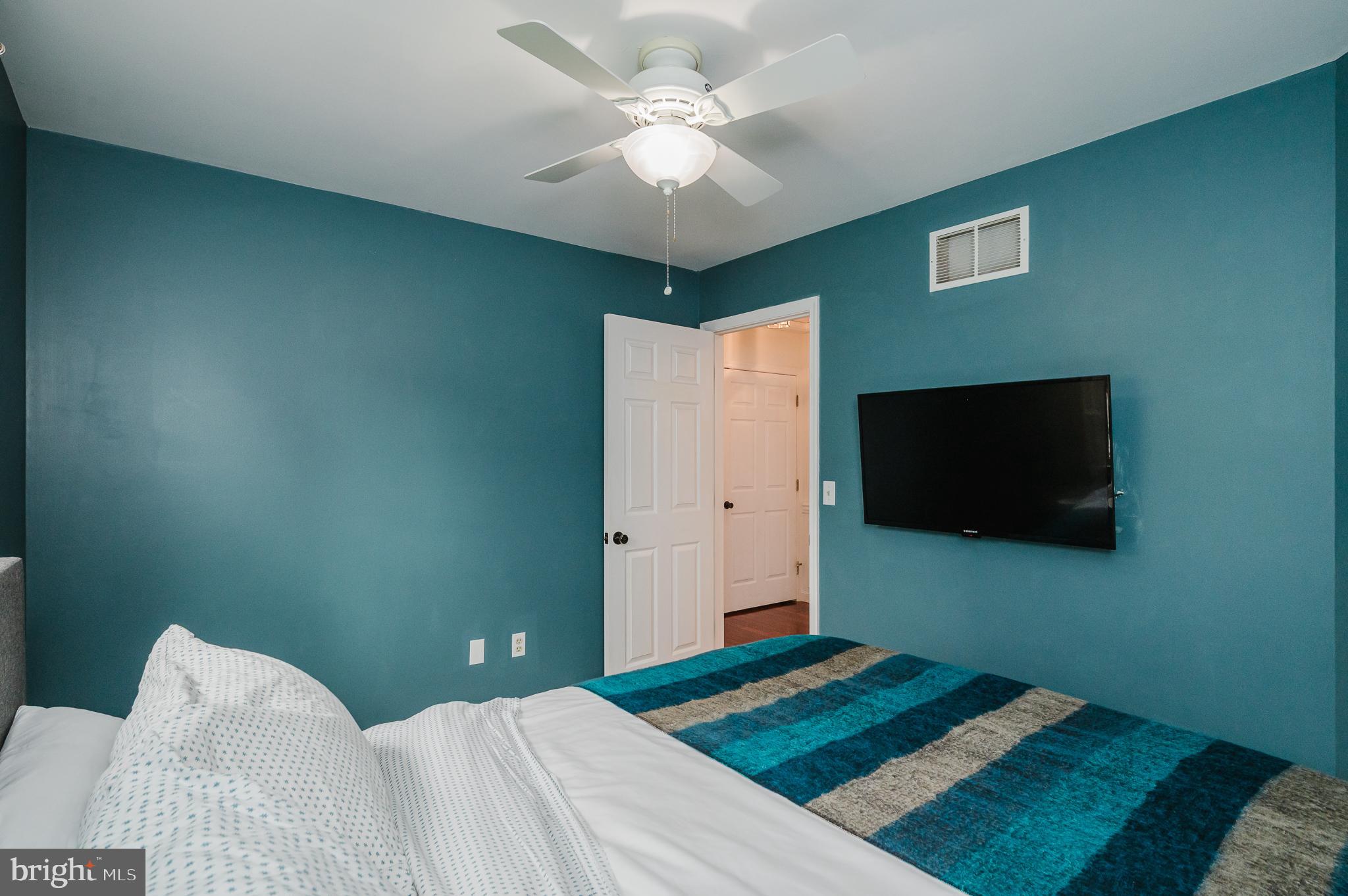 9528 Hallhurst Road Baltimore, MD 21236 - Photo 46 of 65
