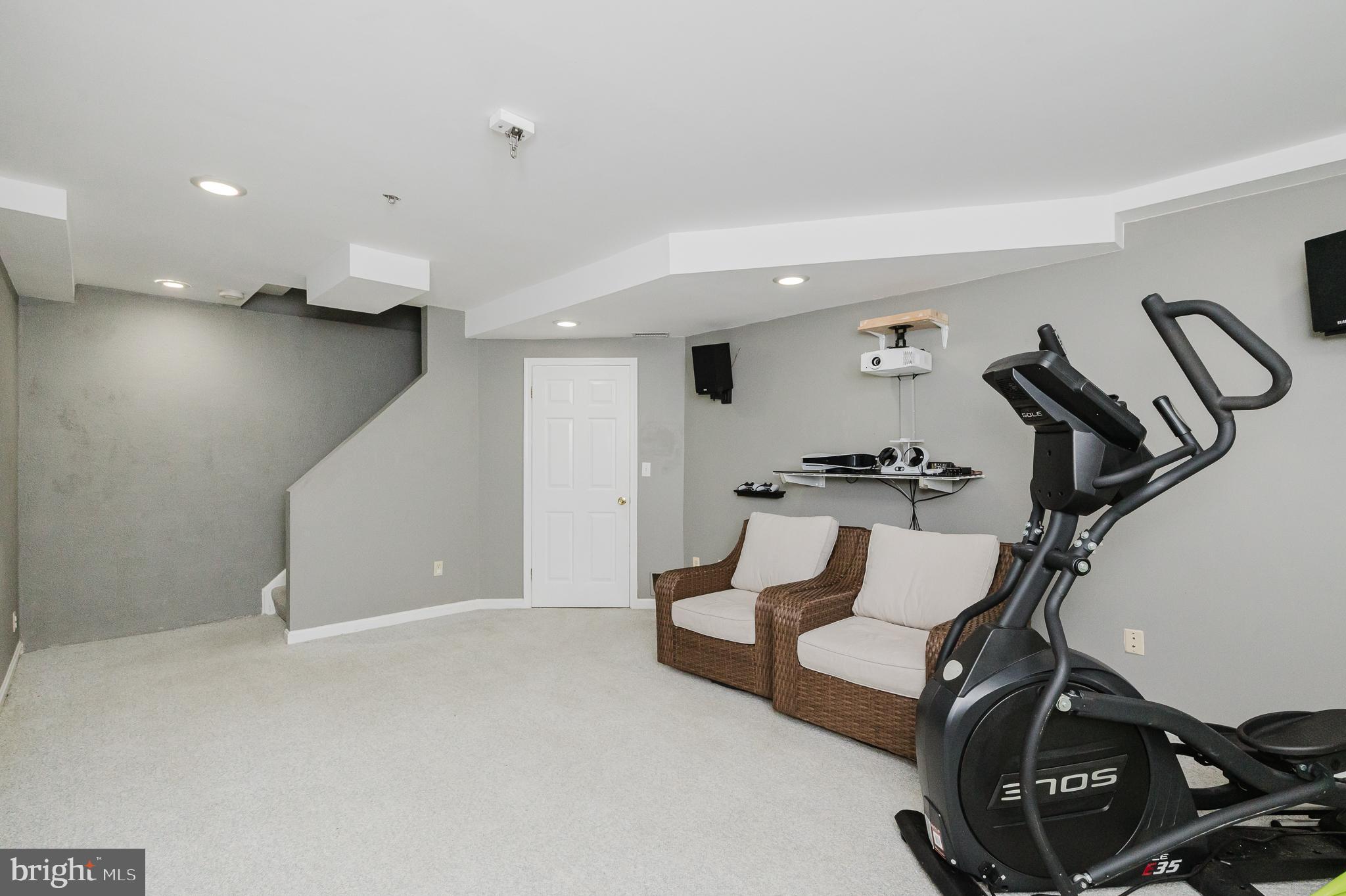 9528 Hallhurst Road Baltimore, MD 21236 - Photo 49 of 65