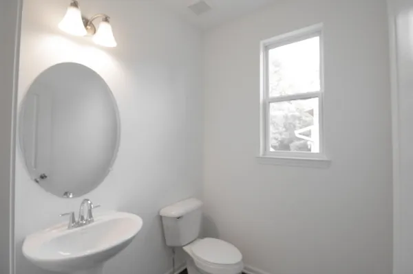 $479,900 | 17143 Coral Gables Avenue, Southfield, MI 48076