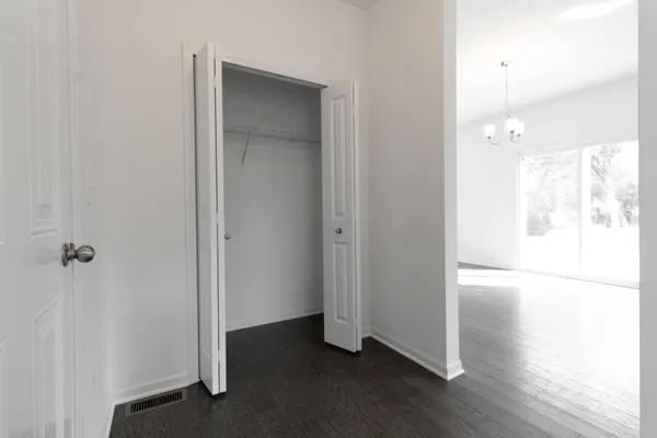 $479,900 | 17143 Coral Gables Avenue, Southfield, MI 48076