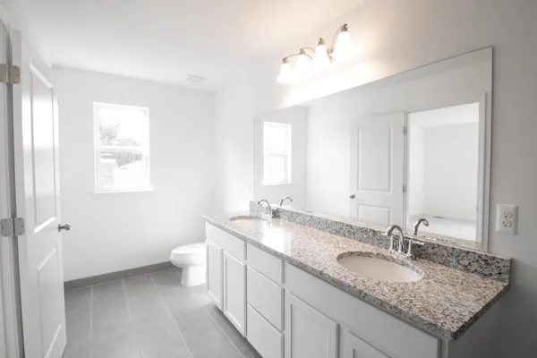 $479,900 | 17143 Coral Gables Avenue, Southfield, MI 48076