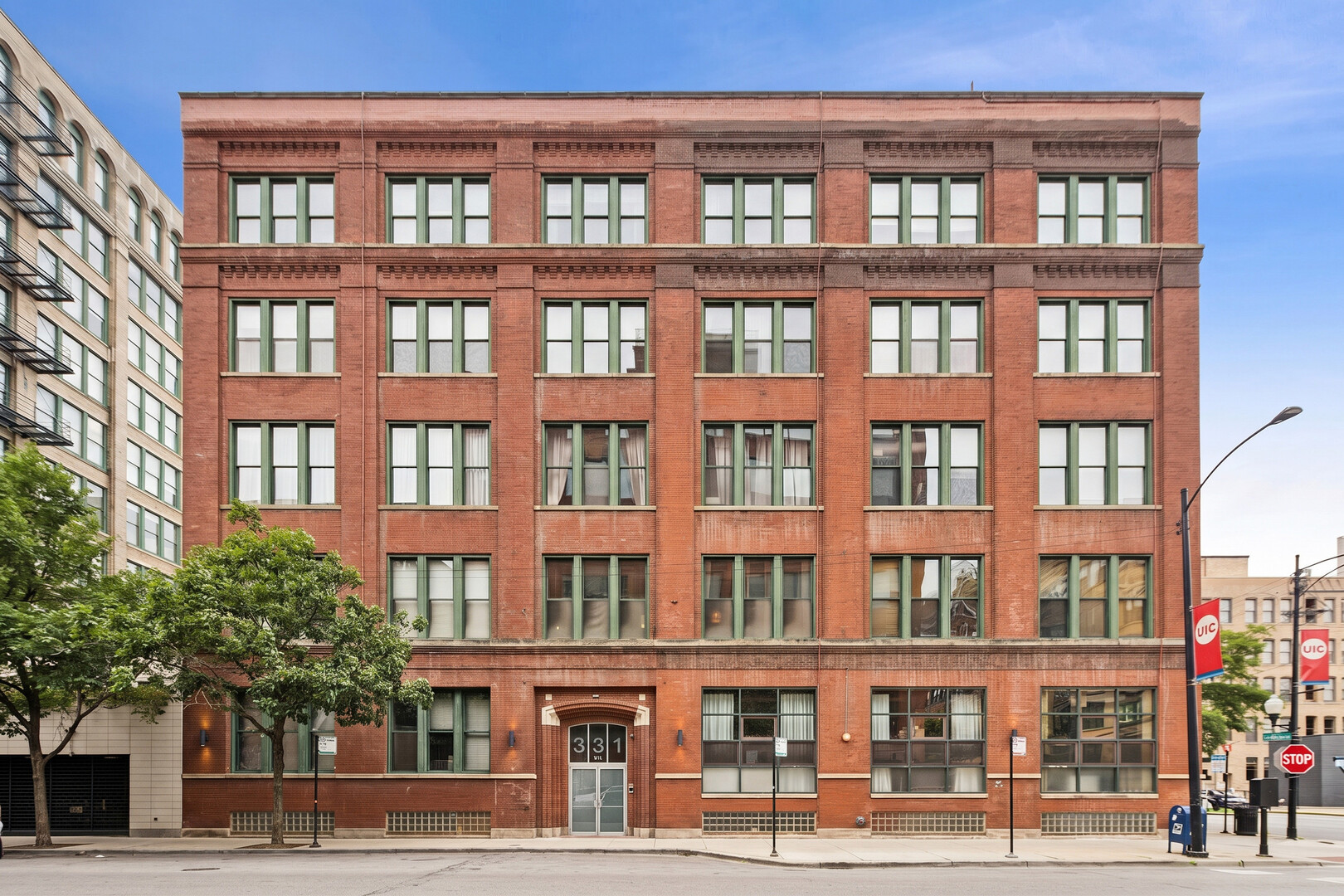 331 South Peoria Street, Unit 105 Chicago, IL 60607 - Photo 1 of 23