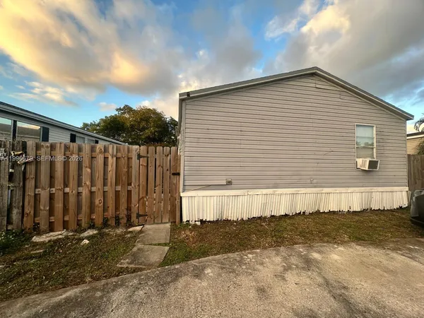 $2,295 | 11863 Atlantic Circle, Unit H, Boca Raton, FL 33428