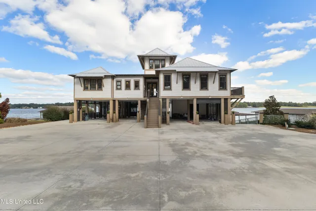 $1,749,000 | 59 Log Wagon Trail, Lumberton, MS 39455