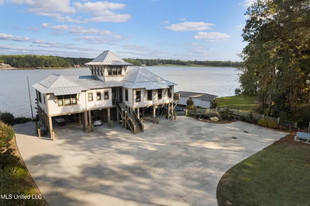 $1,749,000 | 59 Log Wagon Trail, Lumberton, MS 39455