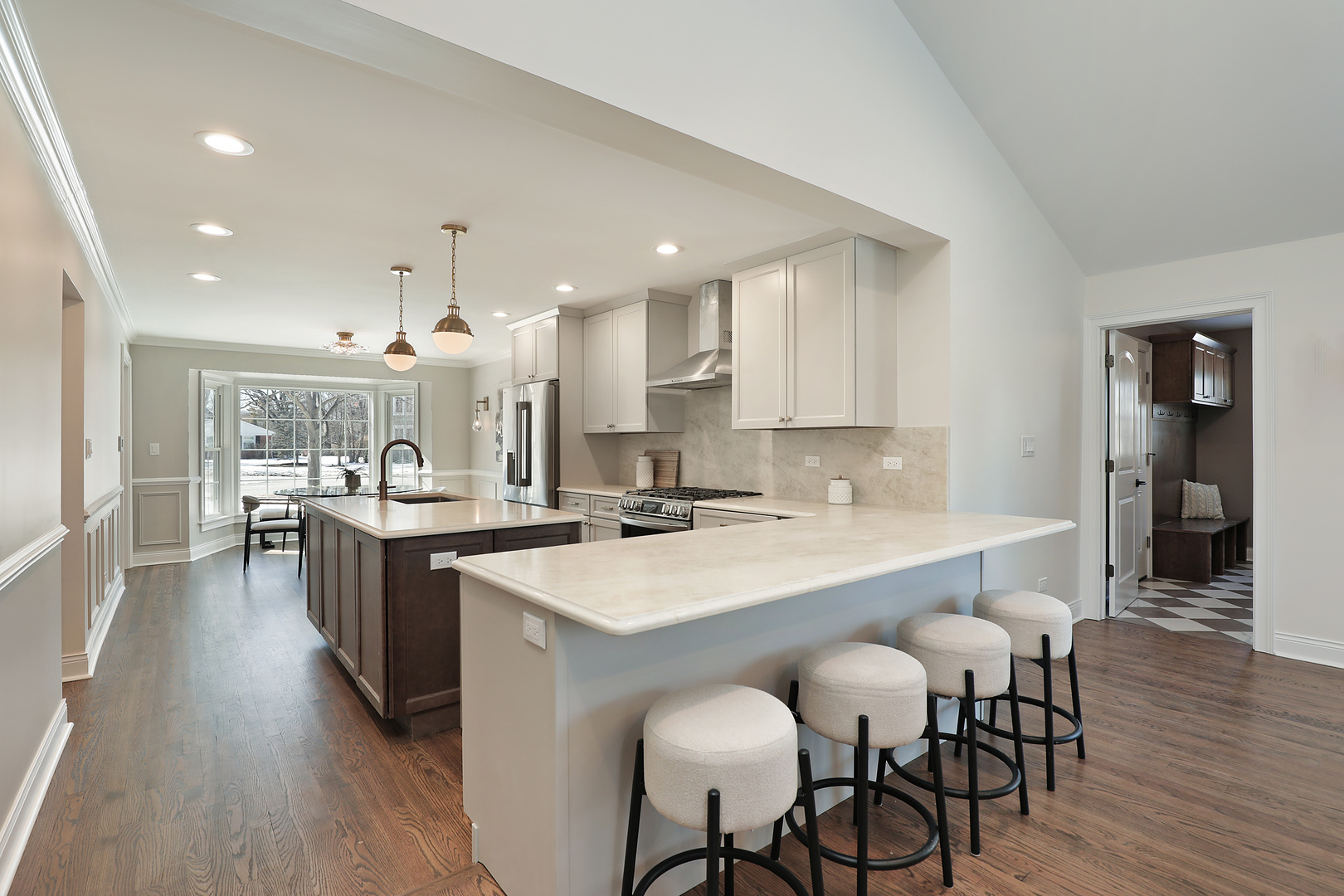 2348 Ash Lane Northbrook, IL 60062 - Photo 5 of 23