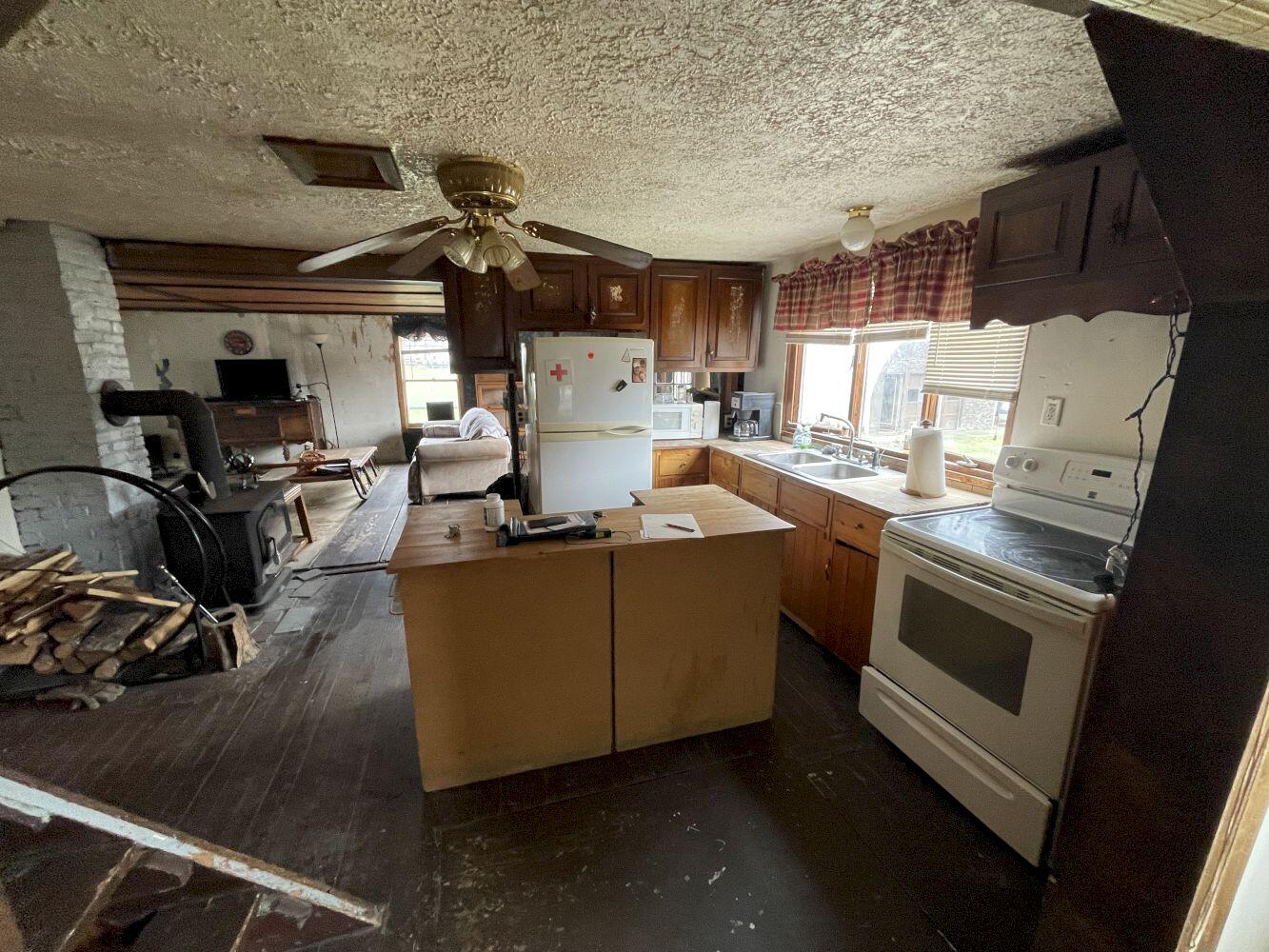 1301 Main Street Jay, ME 04239 - Photo 6 of 18 IMG_3723_result