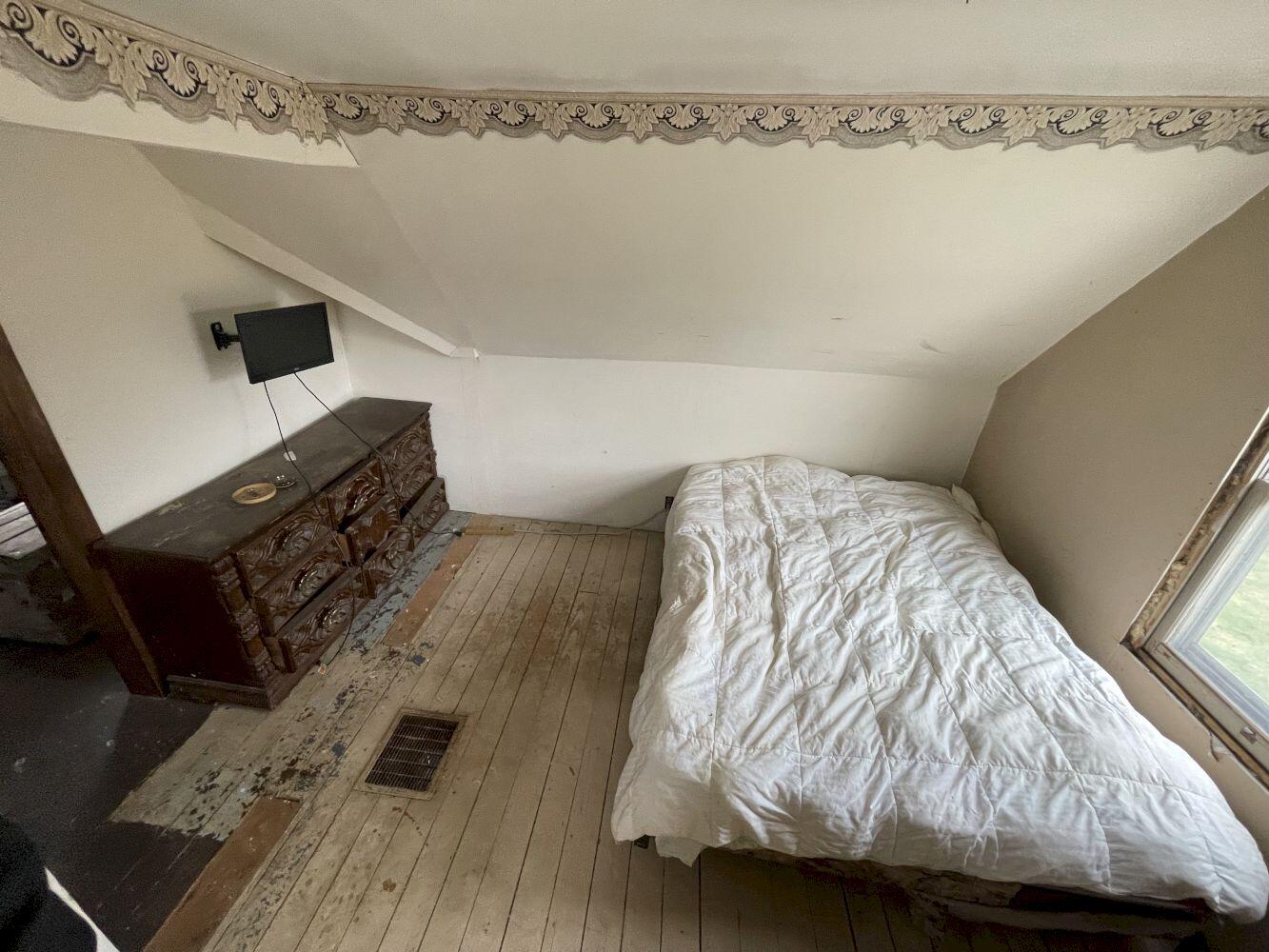 1301 Main Street Jay, ME 04239 - Photo 9 of 18 IMG_3732_result