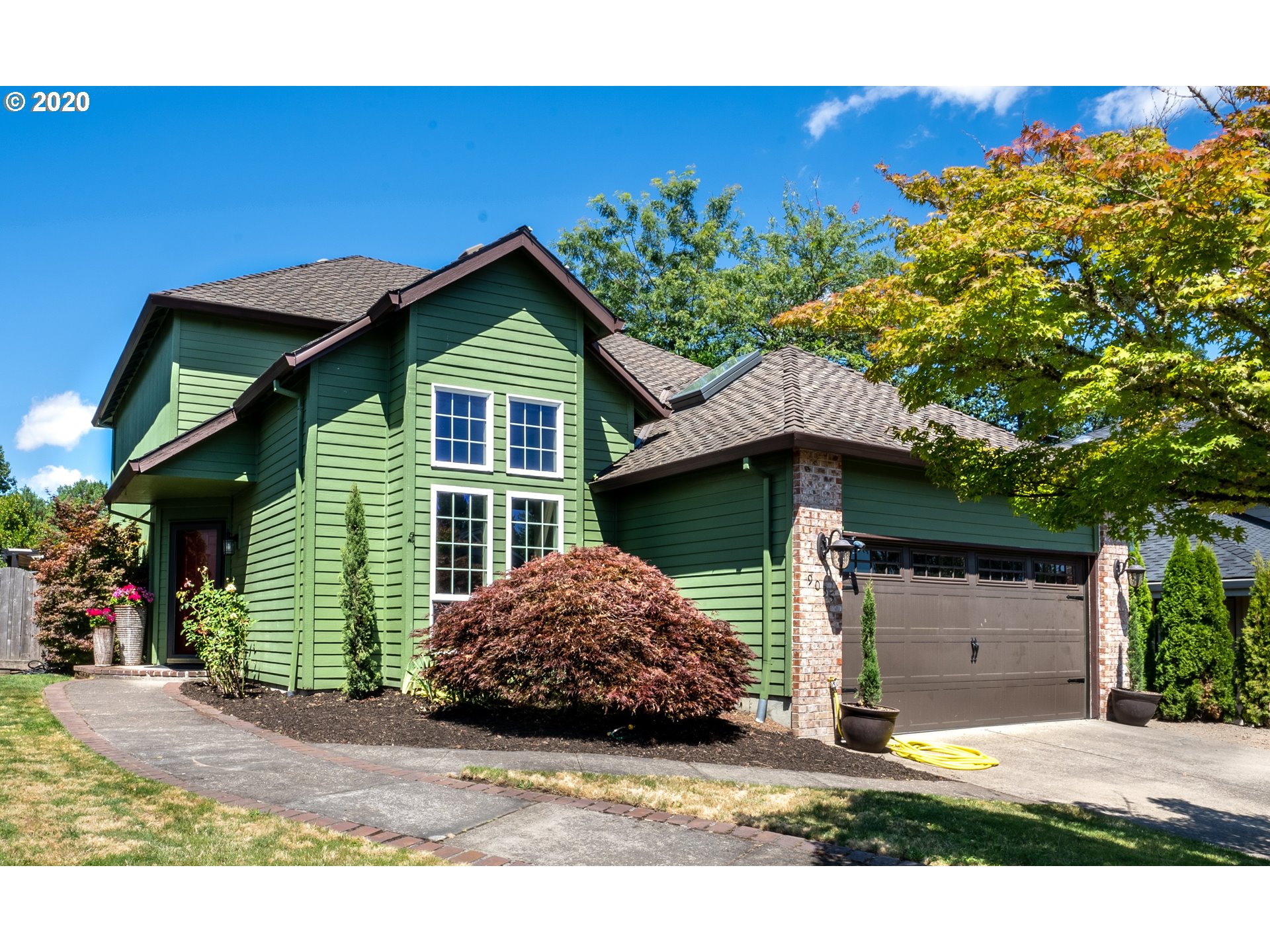 9035 Southwest Reiling Street Portland, OR 97224 - Photo 1 of 25 Gallery Image 1
