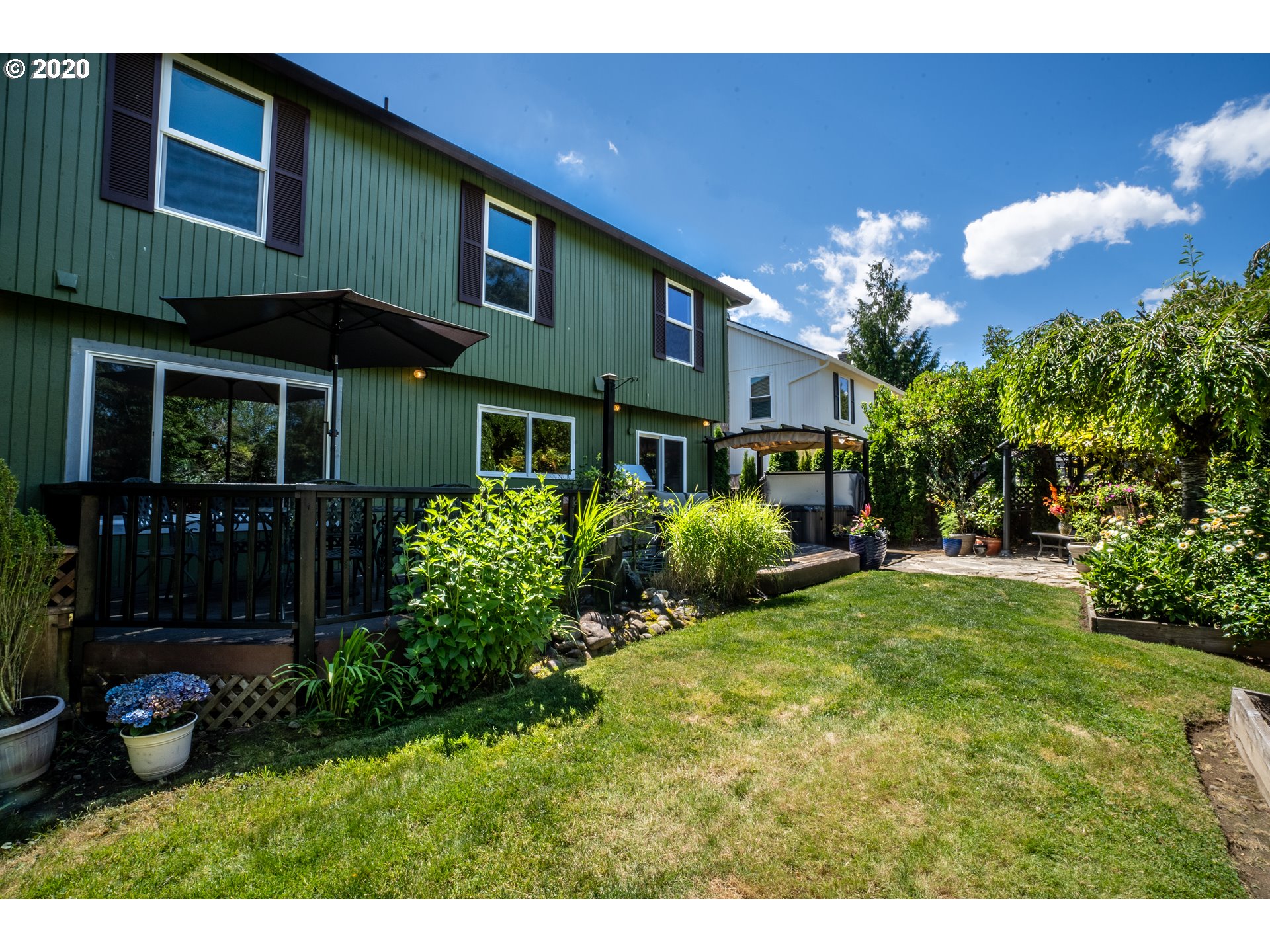 9035 Southwest Reiling Street Portland, OR 97224 - Photo 16 of 25 Gallery Image 16