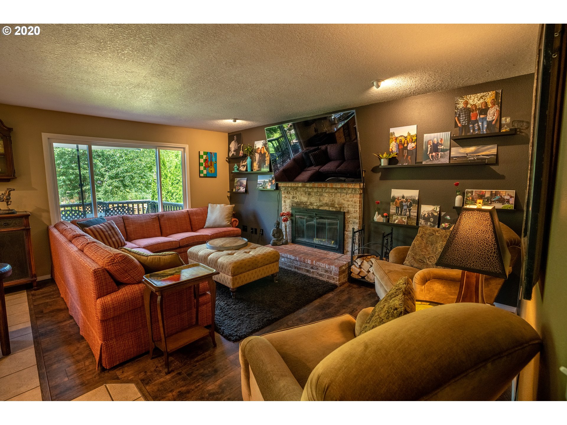 9035 Southwest Reiling Street Portland, OR 97224 - Photo 6 of 25 Gallery Image 6