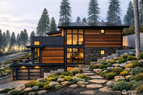 $950,000 | 8512 Northeast Juanita Drive, Kirkland, WA 98034