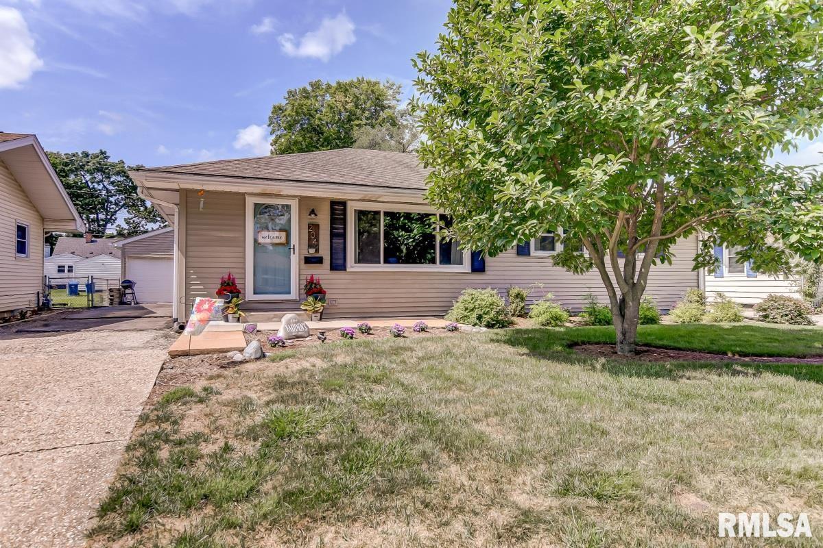 2041 North 23rd Street Springfield, IL 62702 - Photo 1 of 34