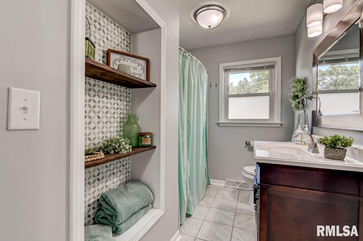 2041 North 23rd Street Springfield, IL 62702 - Photo 26 of 34