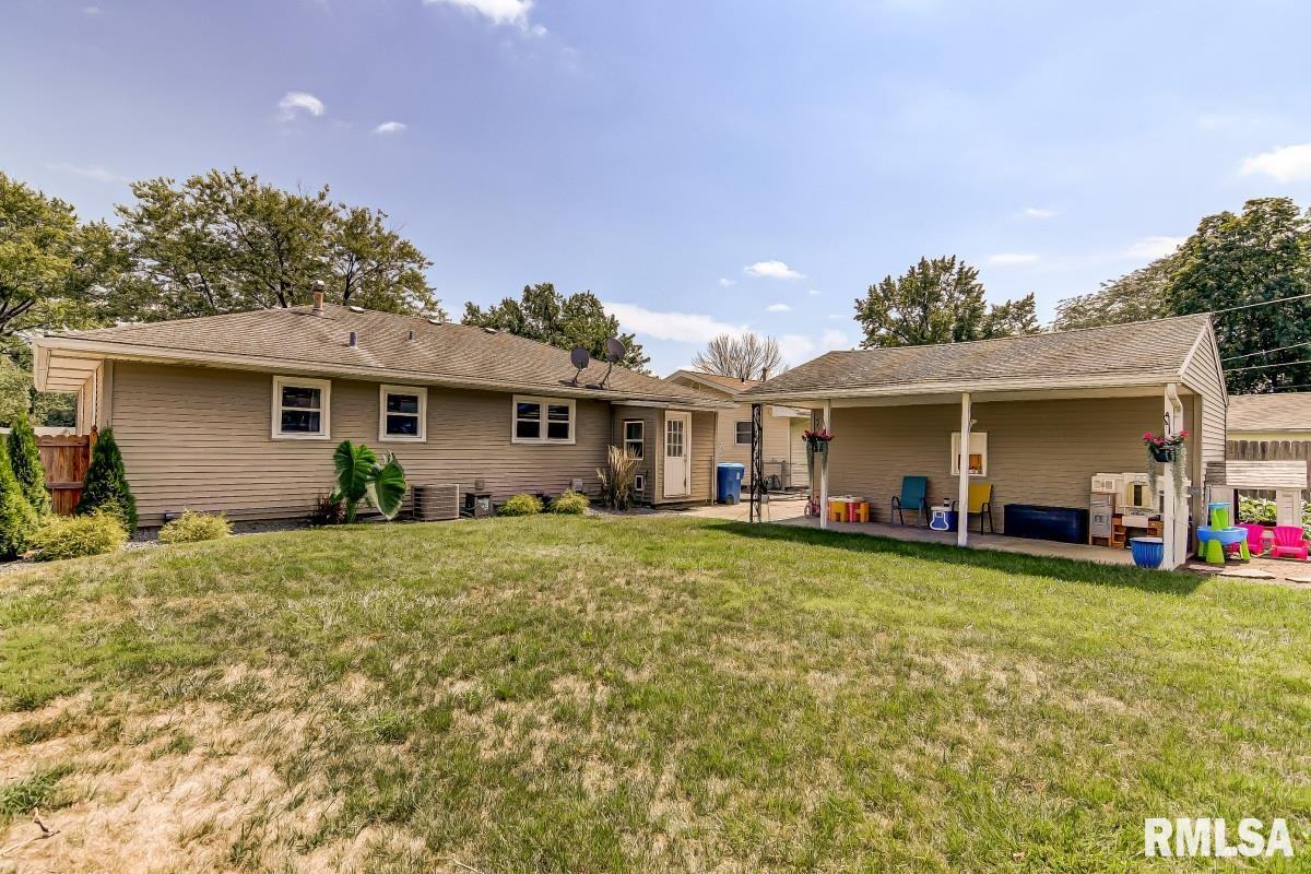 2041 North 23rd Street Springfield, IL 62702 - Photo 33 of 34