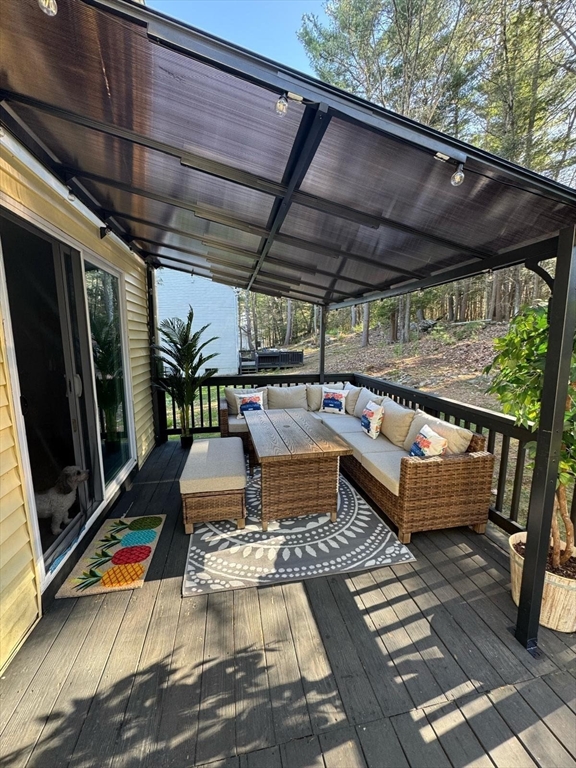 406 Lebanon Hill Road Southbridge, MA 01550 - Photo 23 of 36 a view of sitting area with furniture