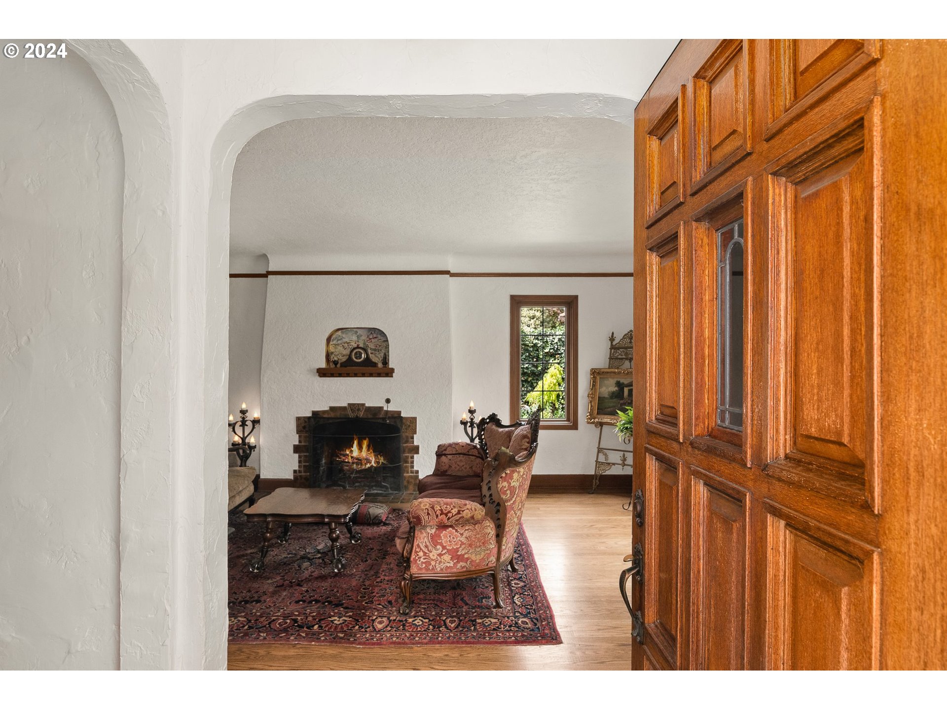 2710 Southwest Troy Street Portland, OR 97219 - Photo 3 of 35 Gallery Image 3