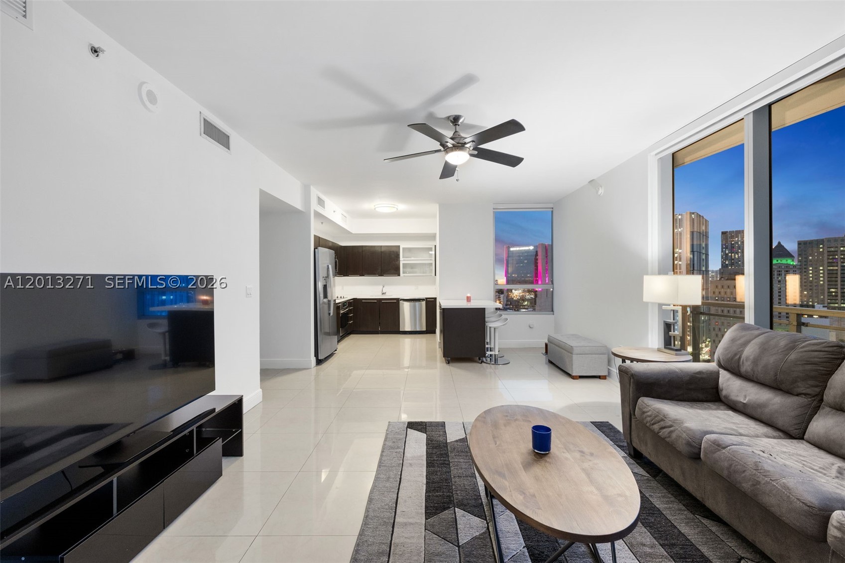 90 Southwest 3rd Street, Unit 2504 Miami, FL 33130 - Photo 29 of 69 Gallery Image 29