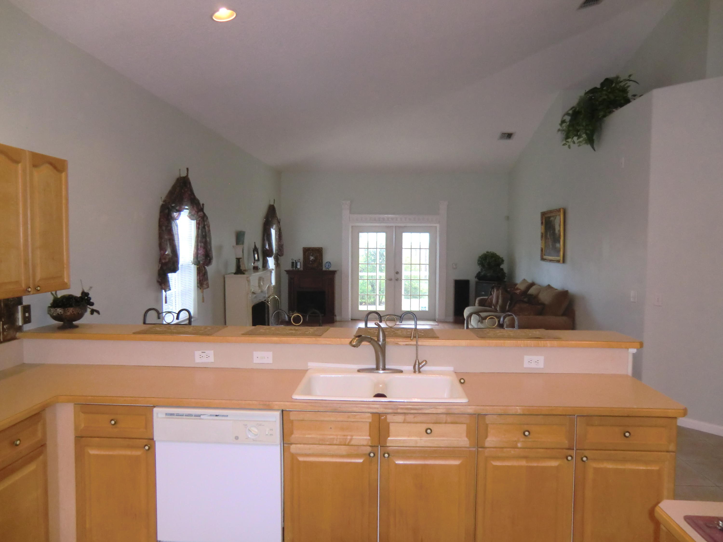 6354 Barbara Street Jupiter, FL 33458 - Photo 15 of 39 6354_Barbara_15