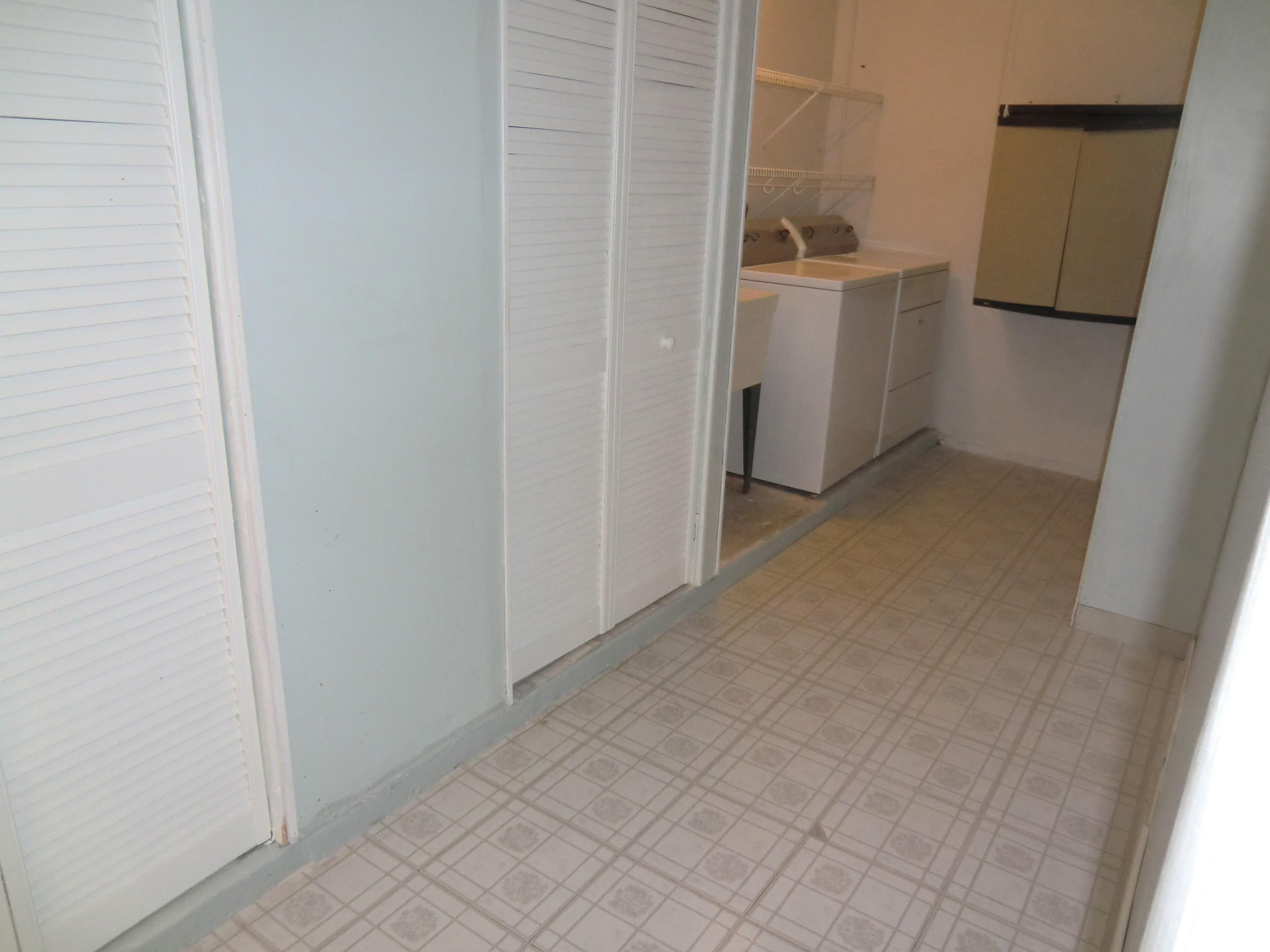 6354 Barbara Street Jupiter, FL 33458 - Photo 9 of 39 6354_Barbara_9