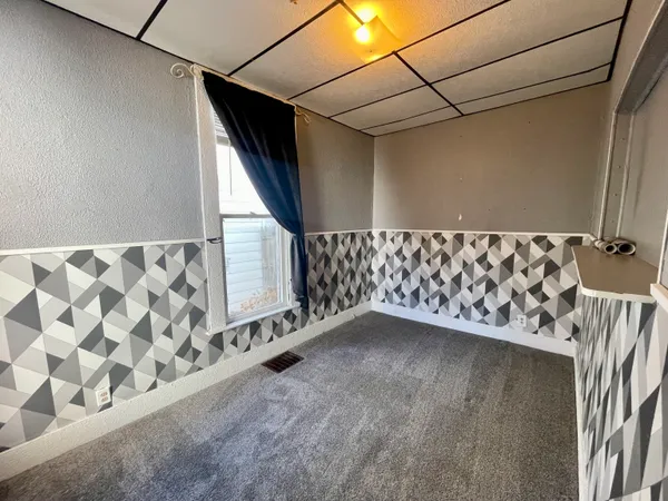 $70,000 | 442 Gilbert Avenue, Terre Haute, IN 47807