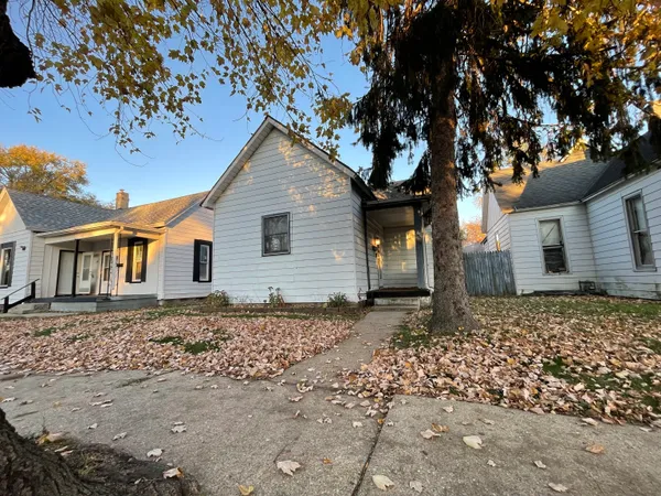 $70,000 | 442 Gilbert Avenue, Terre Haute, IN 47807