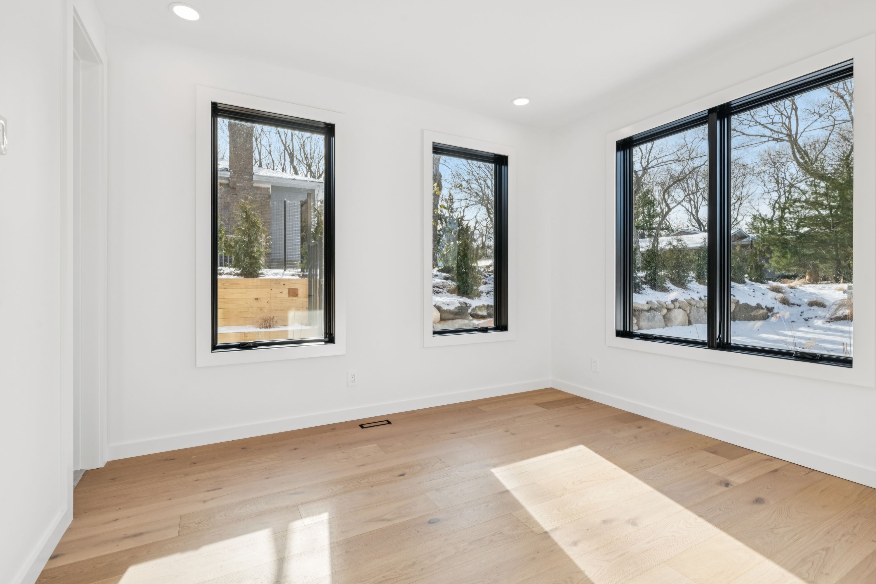 78 Walker Avenue Sag Harbor, NY 11963 - Photo 5 of 43