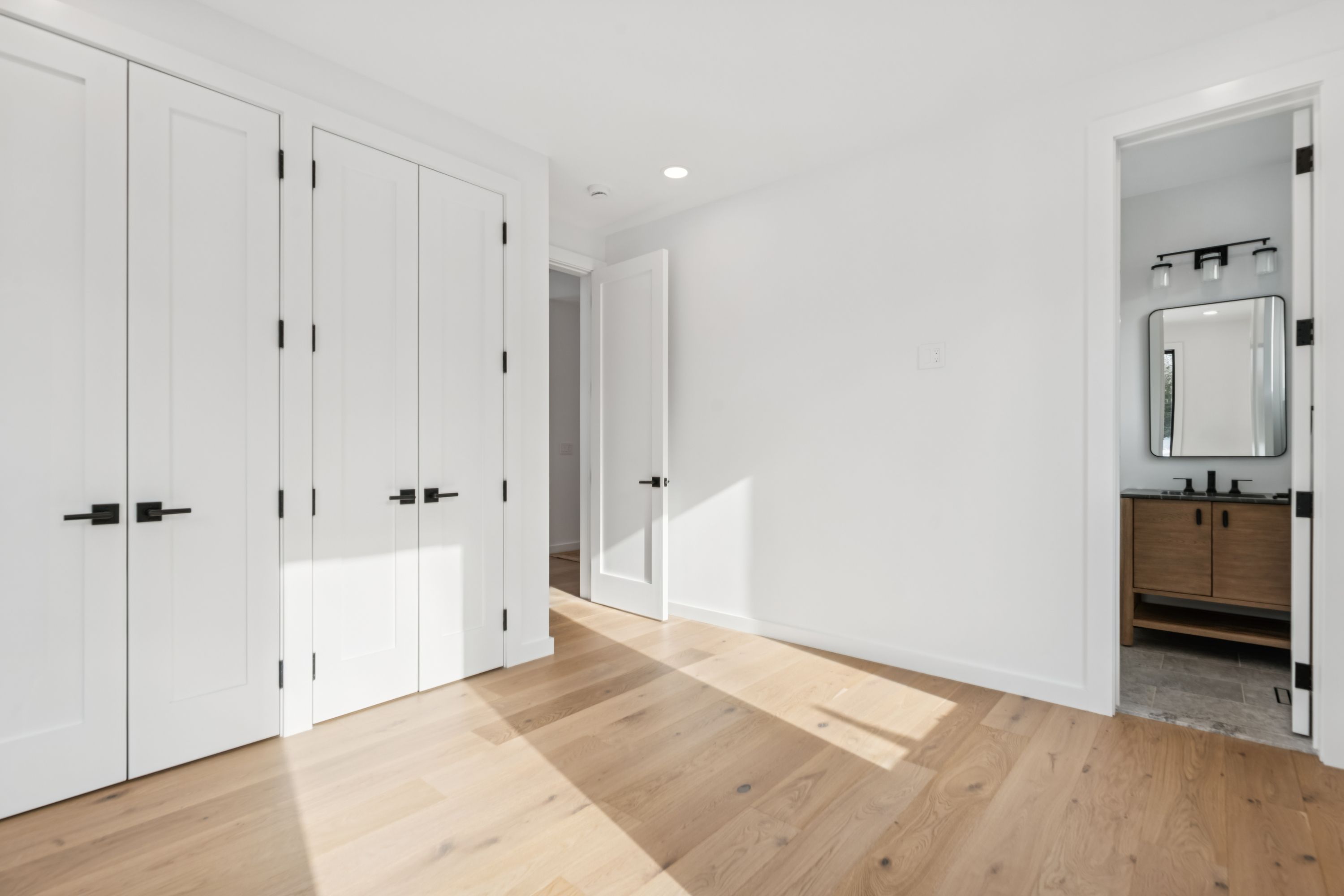 78 Walker Avenue Sag Harbor, NY 11963 - Photo 6 of 43