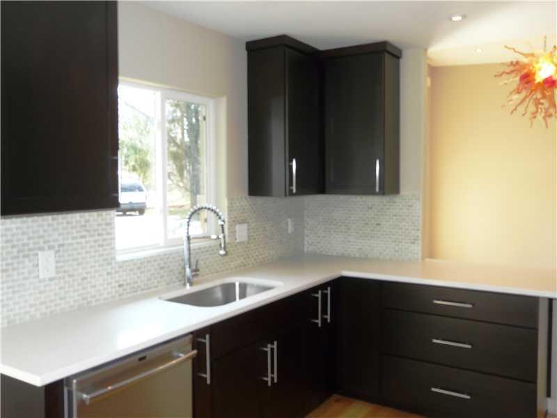 7780 Spring Mill Road Indianapolis, IN 46260 - Photo 14 of 24 Gallery Image 14