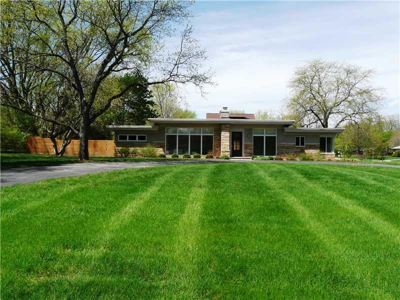 7780 Spring Mill Road Indianapolis, IN 46260 - Photo 4 of 24 Gallery Image 4