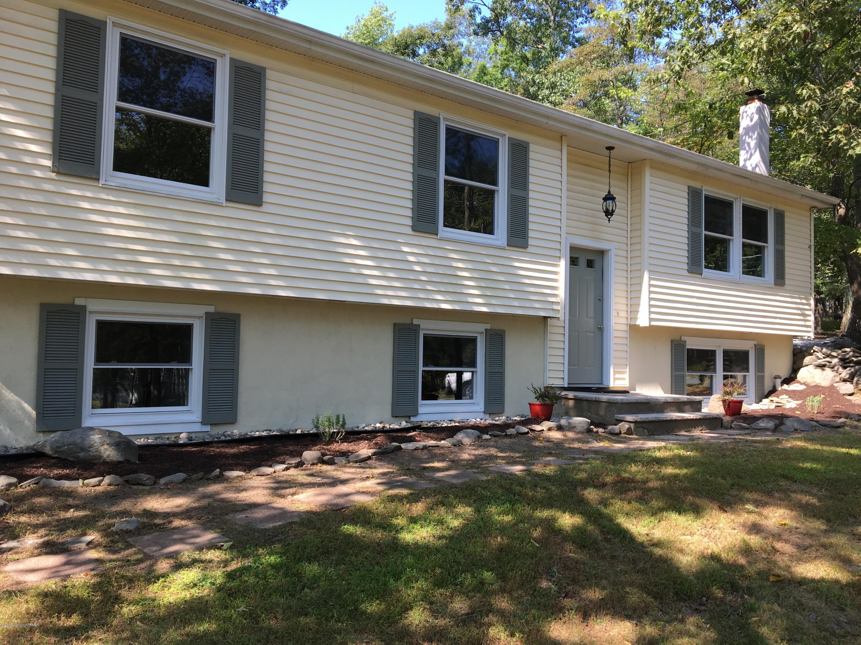 3255 Pine Ridge Drive West Bushkill, PA 18324 - Photo 2 of 45 IMG_2616 (1)