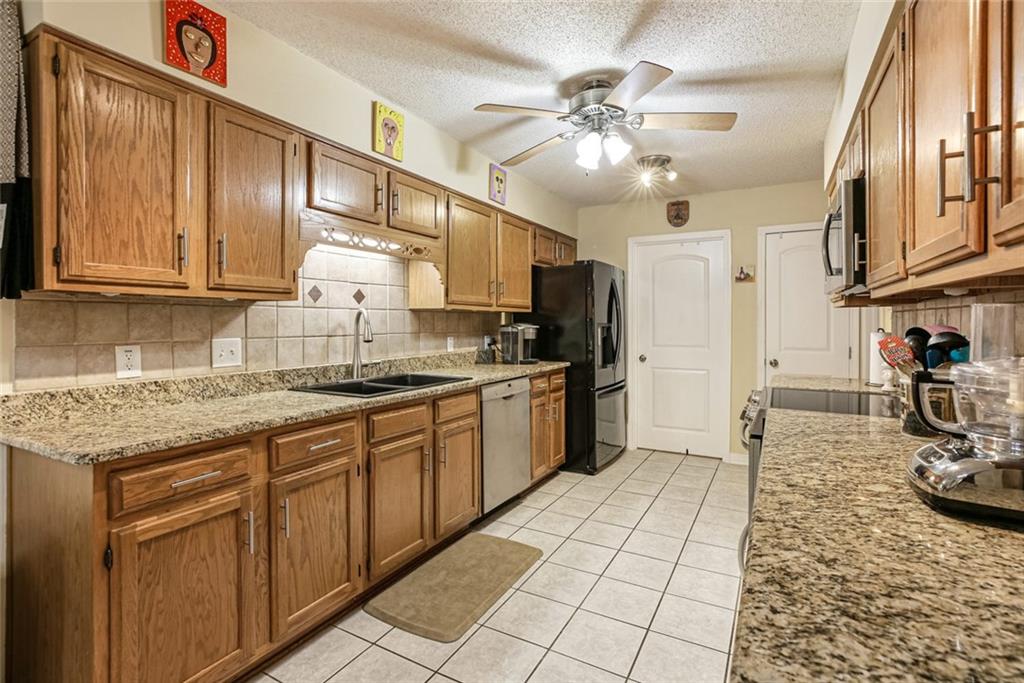 306 Trinity Lane Mandeville, LA 70471 - Photo 11 of 28