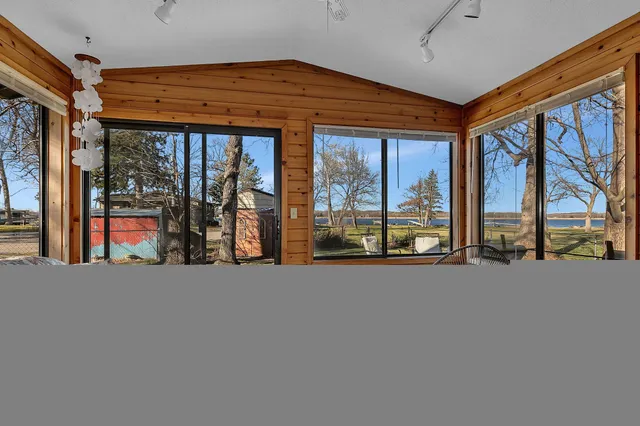 $424,900 | 605 Chinook Avenue Southwest, Avon, MN 56310