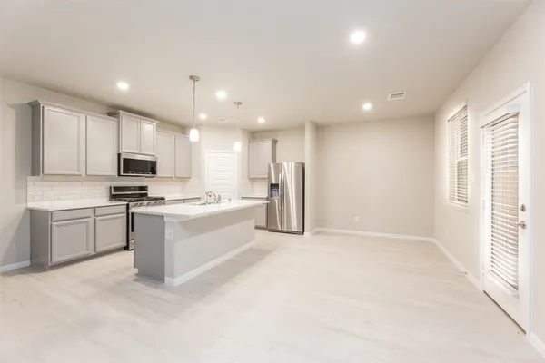 $1,980 | 18484 Sunrise Maple Drive, Montgomery, TX 77316