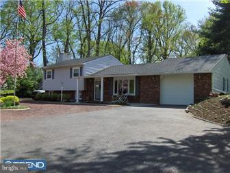 849 Roberts Road Bensalem, PA 19020 - Photo 1 of 12 Exterior Front