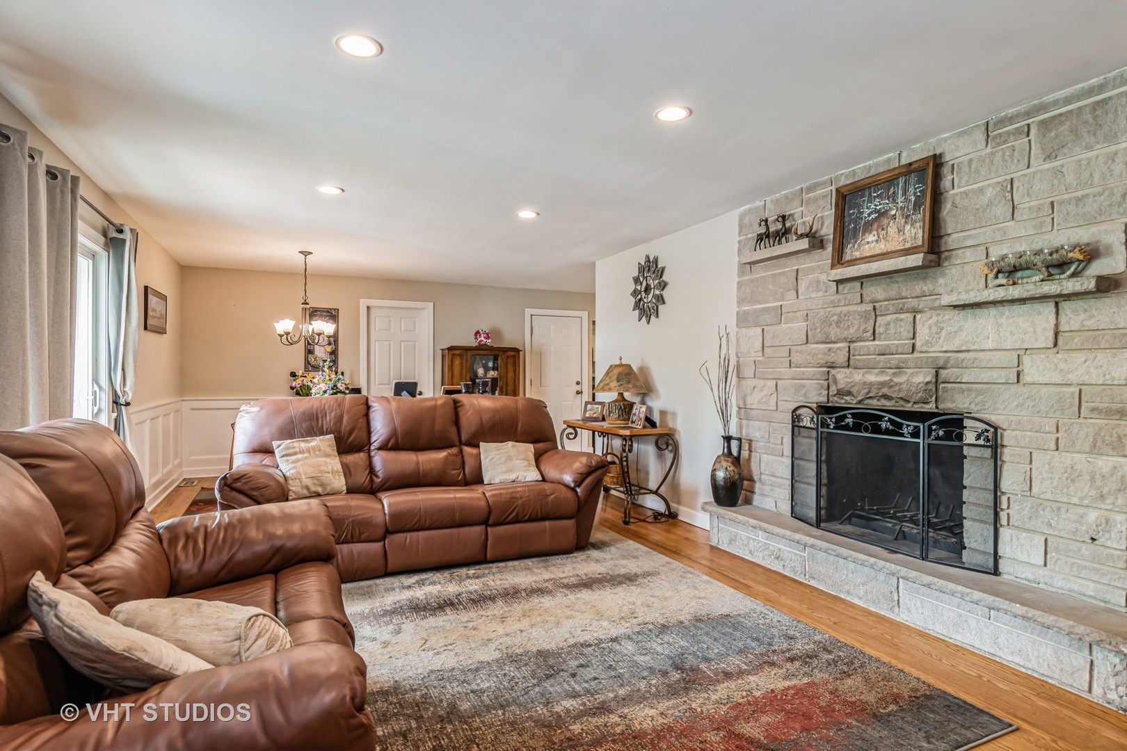 23 Orchard Road Oswego, IL 60543 - Photo 8 of 20 Gallery Image 8