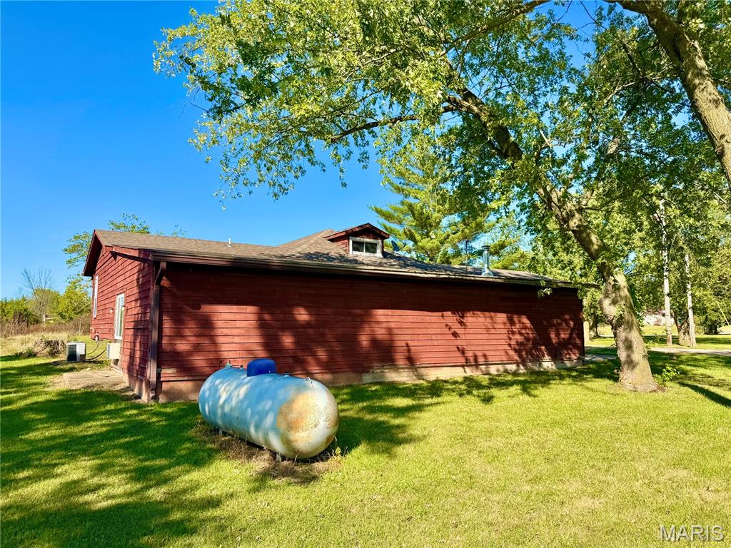 328 Booneslick Road New Florence, MO 63363 - Photo 12 of 33