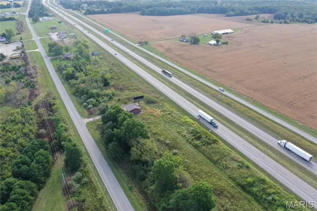 $335,000 | 328 Booneslick Road, New Florence, MO 63363