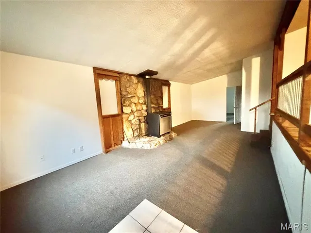 $335,000 | 328 Booneslick Road, New Florence, MO 63363