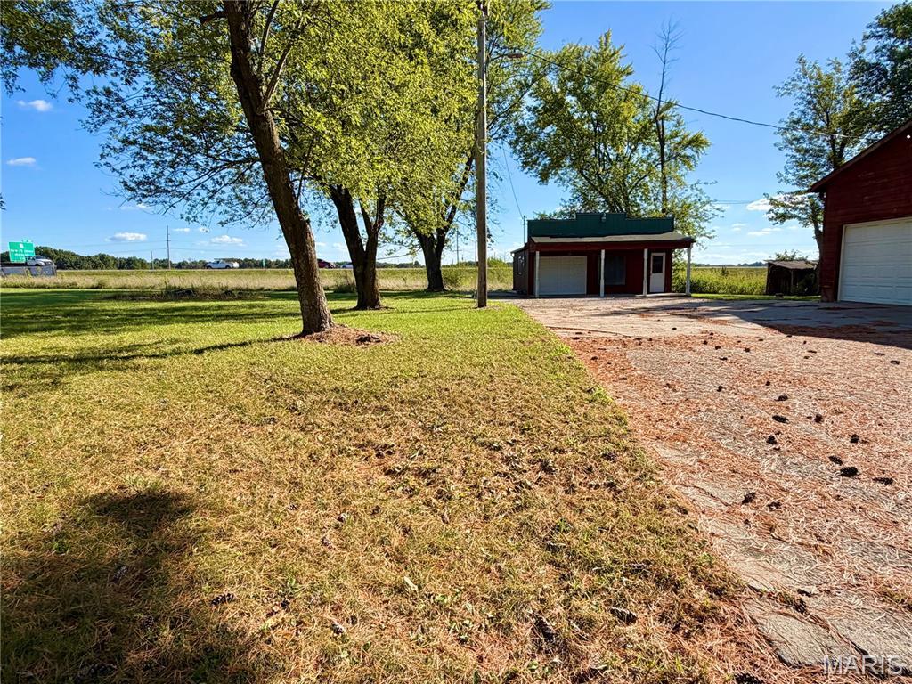 328 Booneslick Road New Florence, MO 63363 - Photo 5 of 33