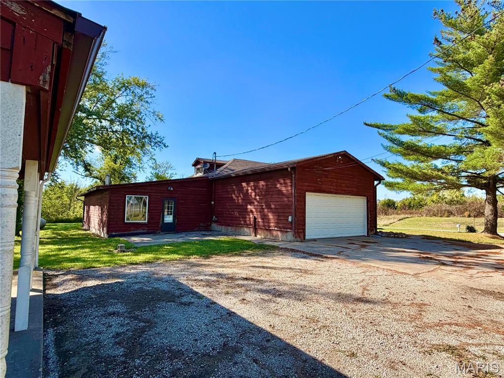 328 Booneslick Road New Florence, MO 63363 - Photo 8 of 33