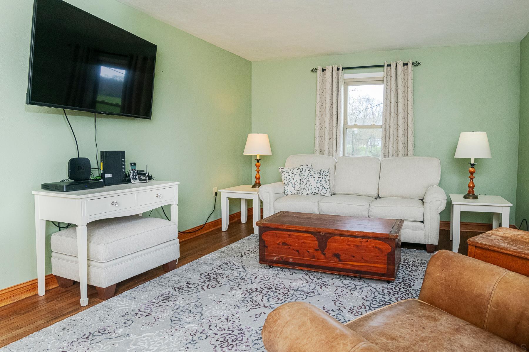 7947 West Elwren Road Bloomington, IN 47403 - Photo 10 of 36 Gallery Image 10