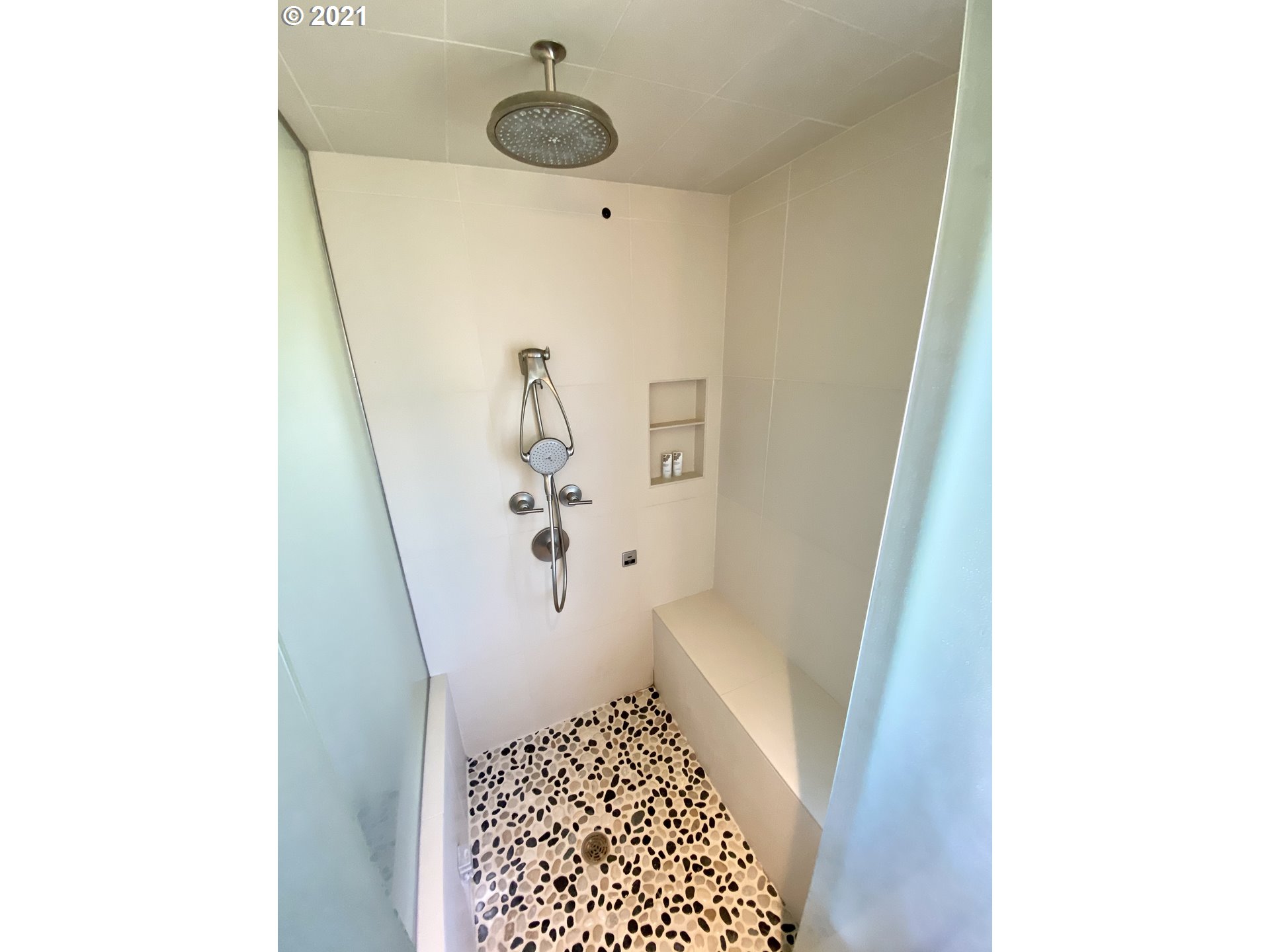 81 South Prairie Road Lyle, WA 98635 - Photo 17 of 32 Gallery Image 17