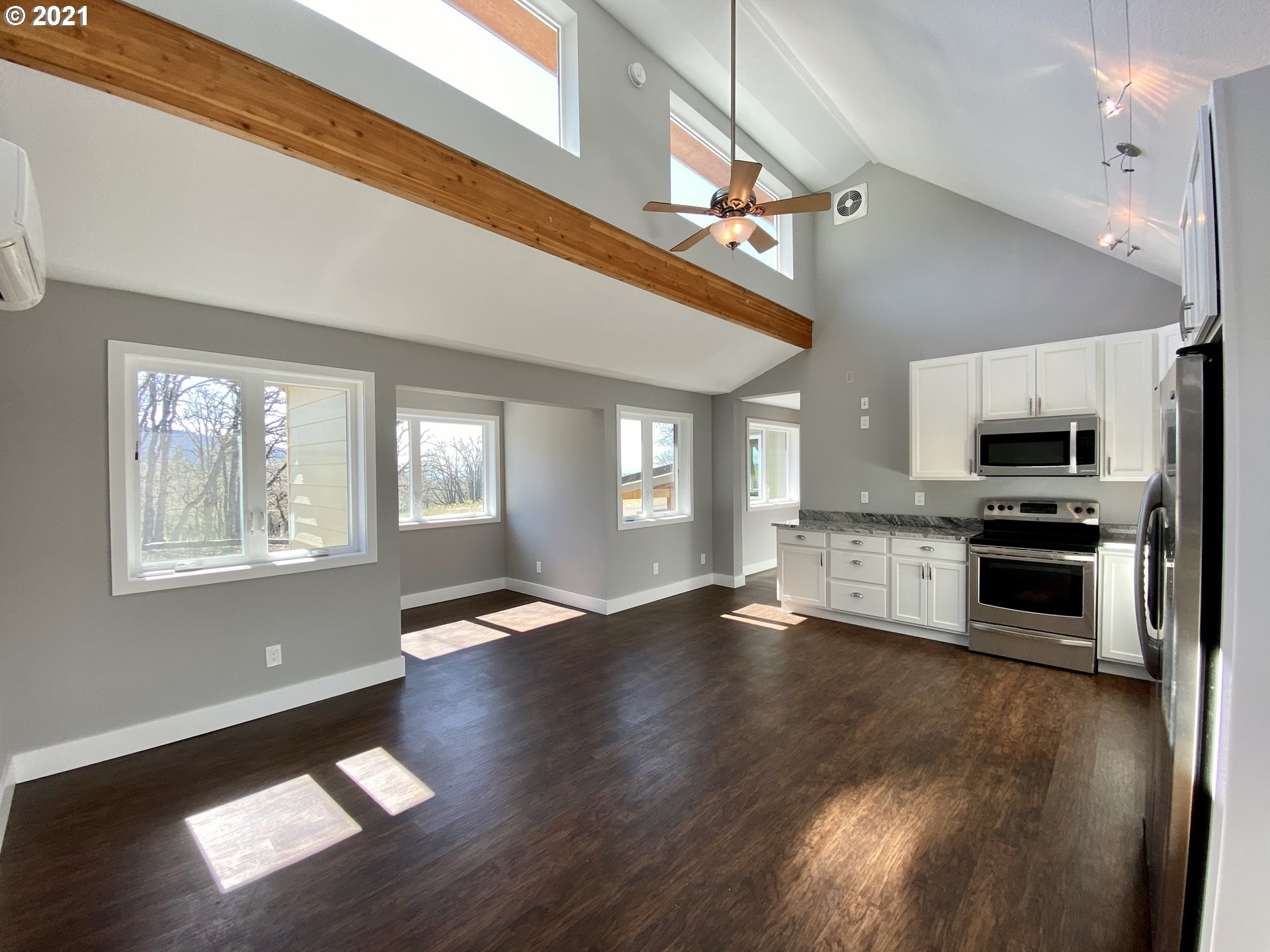 81 South Prairie Road Lyle, WA 98635 - Photo 23 of 32 Gallery Image 23