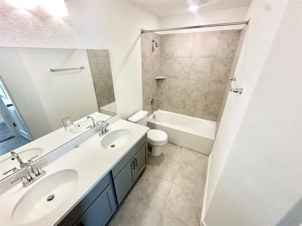 $379,990 | 150 Oriole Street, Kyle, TX 78640