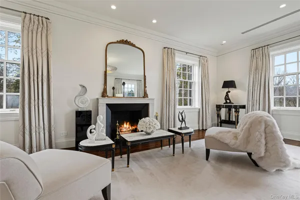 $9,750,000 | 2 Fargo Lane, Irvington, NY 10533