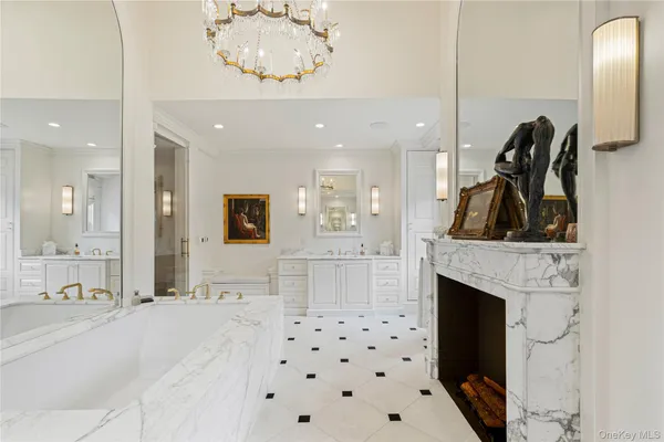 $9,750,000 | 2 Fargo Lane, Irvington, NY 10533