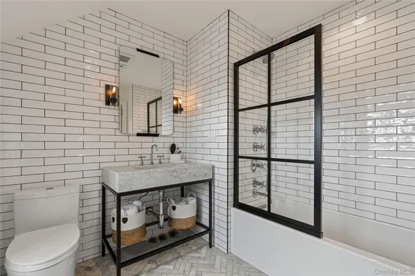 $9,750,000 | 2 Fargo Lane, Irvington, NY 10533